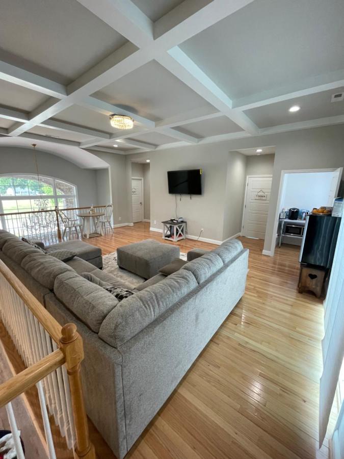 Apartmán La Casa Grande Hosting Whitsett Exteriér fotografie