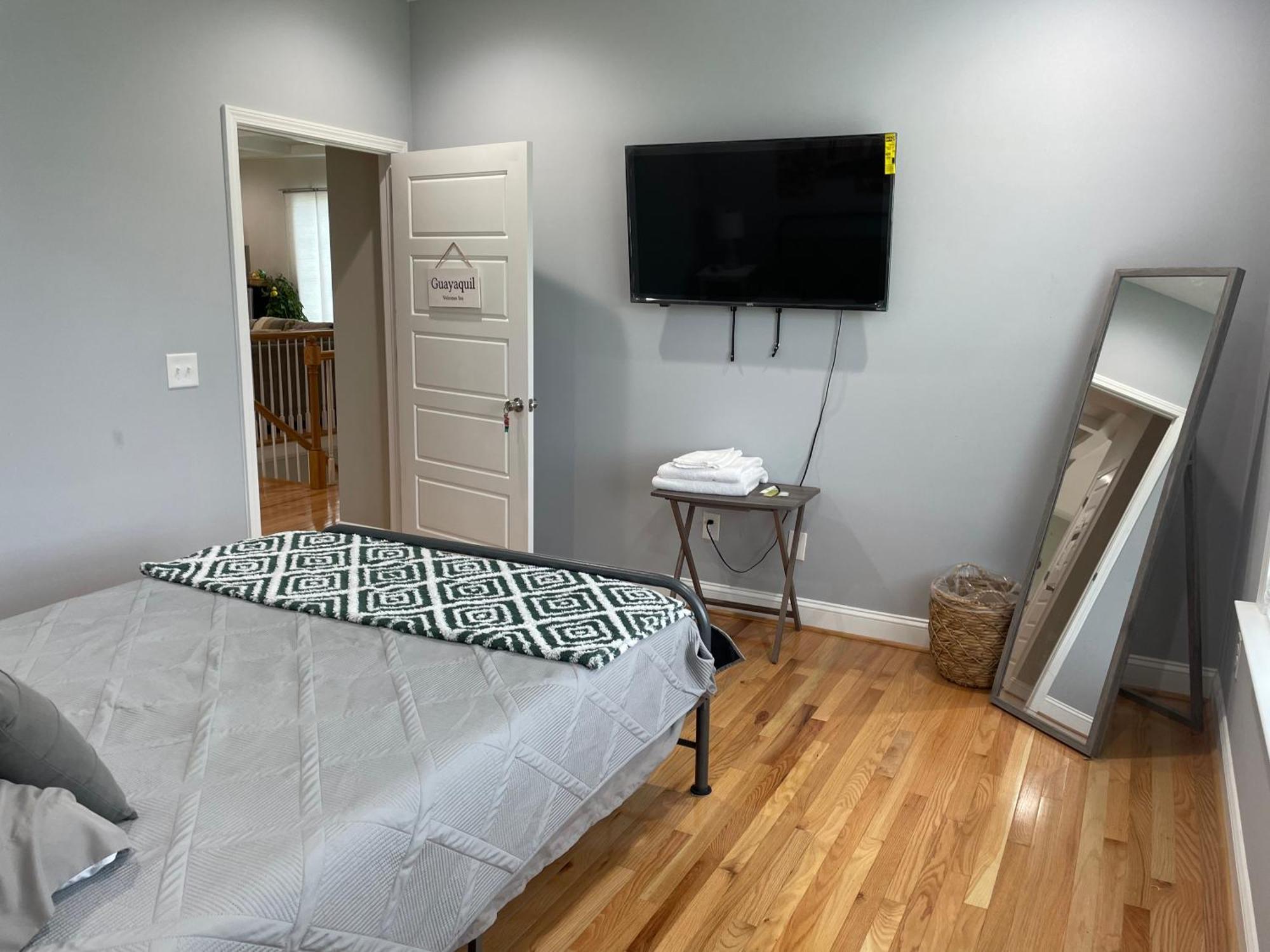 Apartmán La Casa Grande Hosting Whitsett Exteriér fotografie
